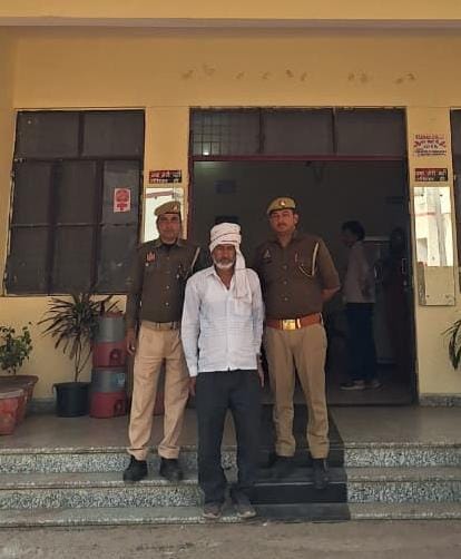 सम्पत्ति के लालच में खून का रिश्ता शर्मसार: बेटे ने ही रची पिता की हत्या, इटावा पुलिस ने किया सनसनीखेज खुलासा