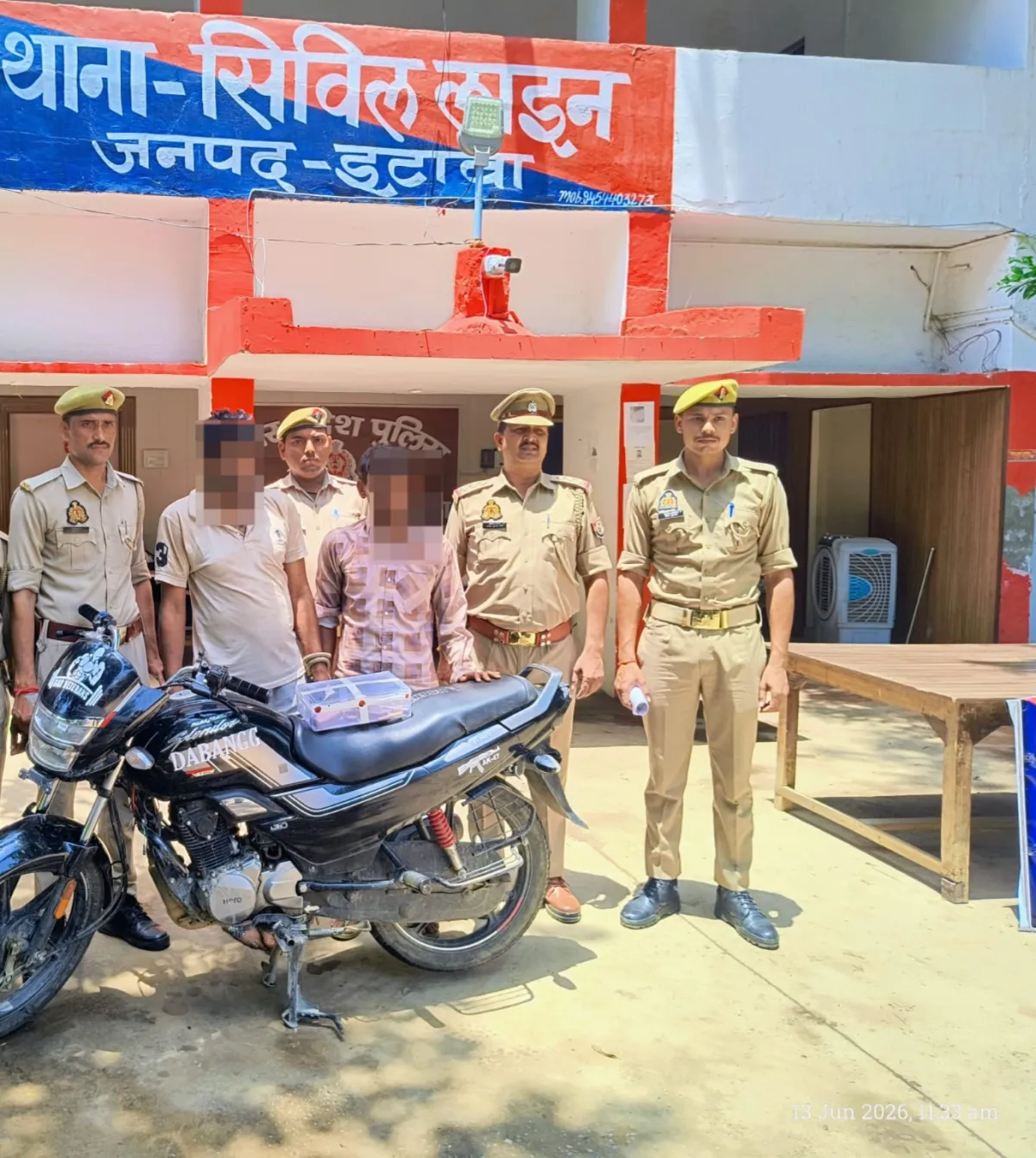 इटावा : बिना नंबर की बाइक और कमर में तमंचा! पुलिस ने दो अंतर्राज्यीय अपराधियों को दबोचा - अपराध खबर